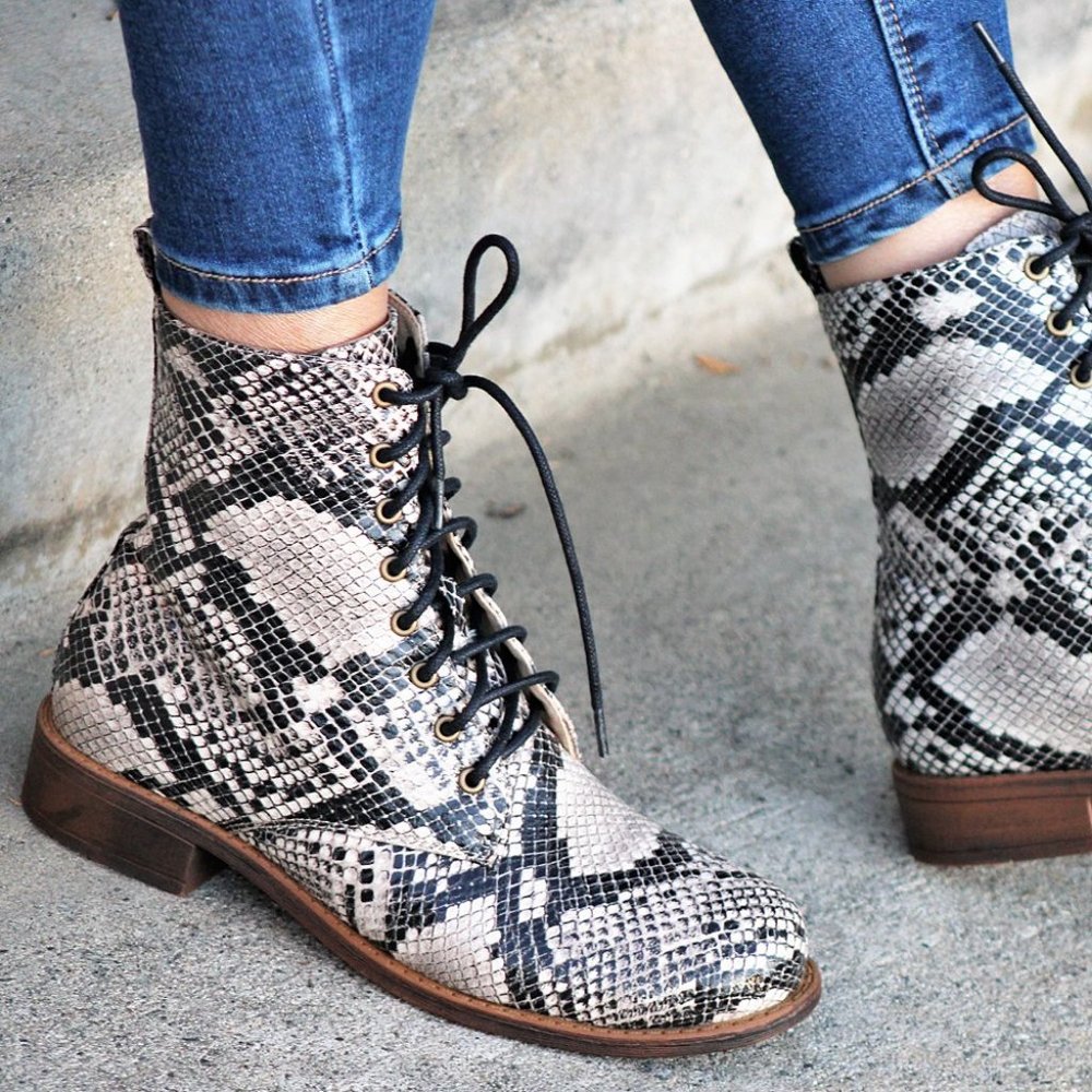 Mata Shoes AURORA Lace-up Combat Boots! Beige Snakeskin NEW! size 10